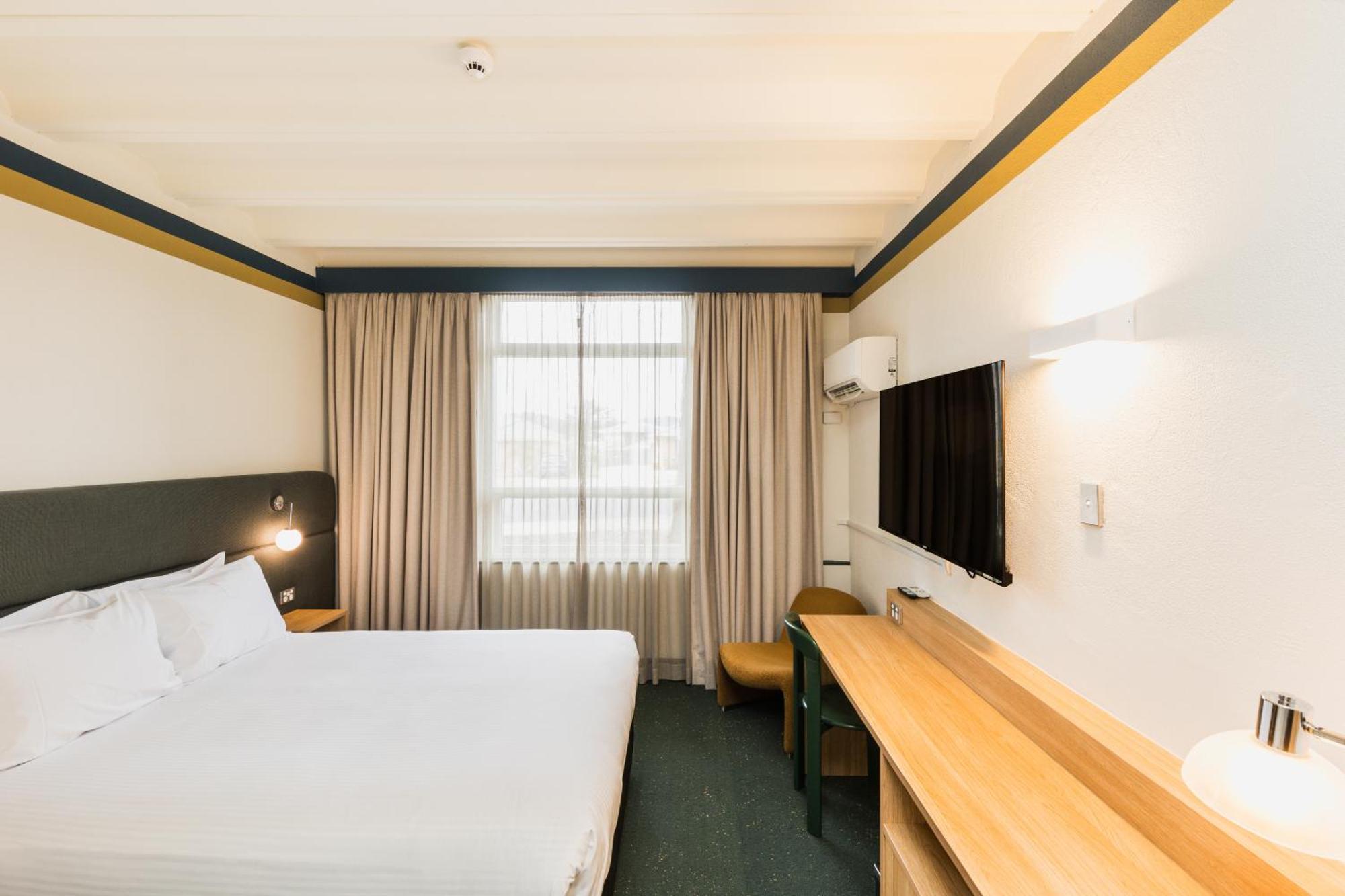 Statesman Hotel Κανμπέρα Δωμάτιο φωτογραφία