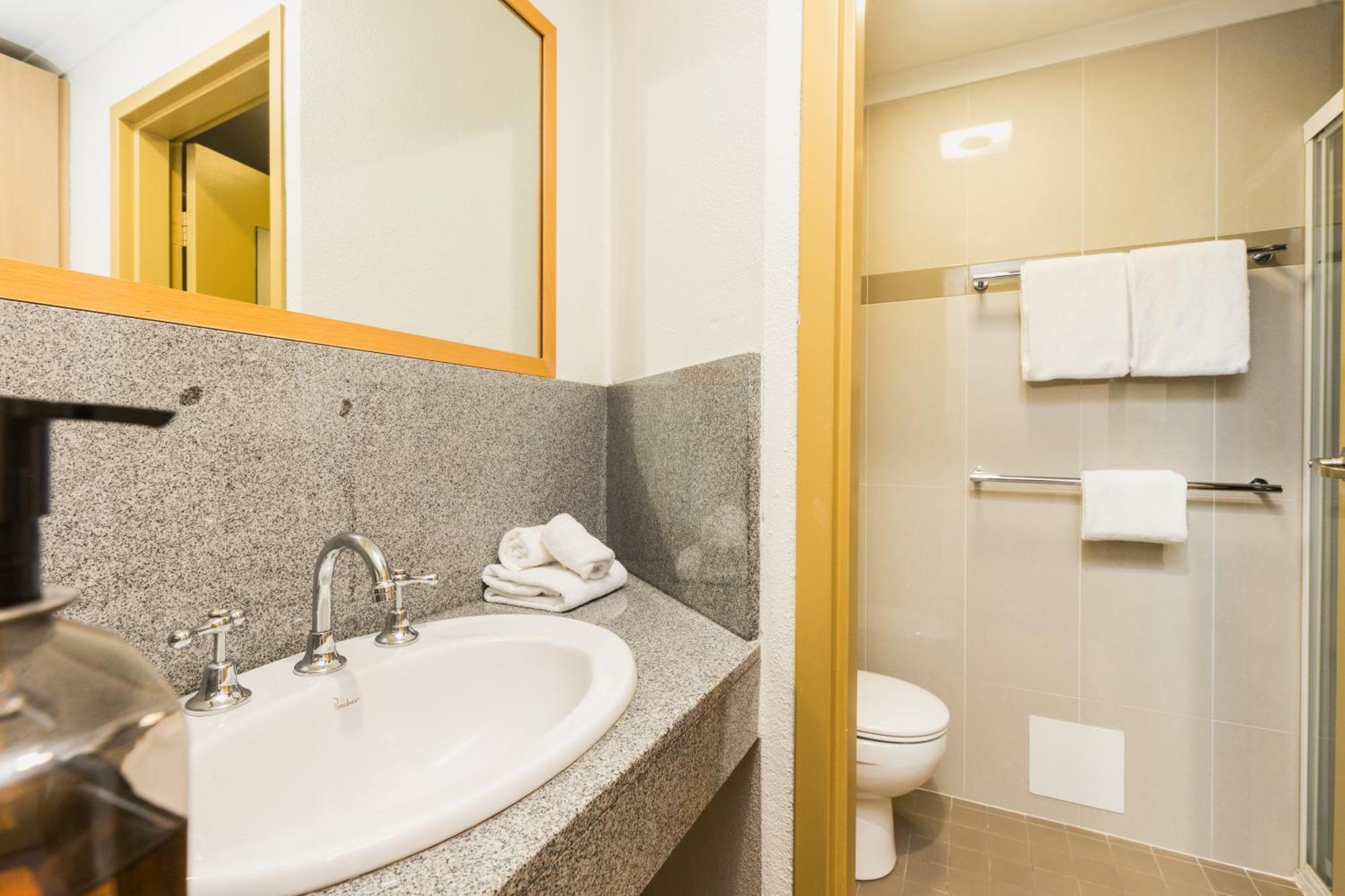 Statesman Hotel Κανμπέρα Δωμάτιο φωτογραφία