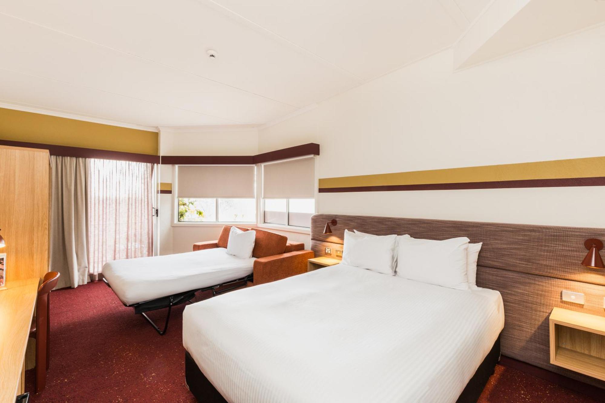 Statesman Hotel Κανμπέρα Εξωτερικό φωτογραφία